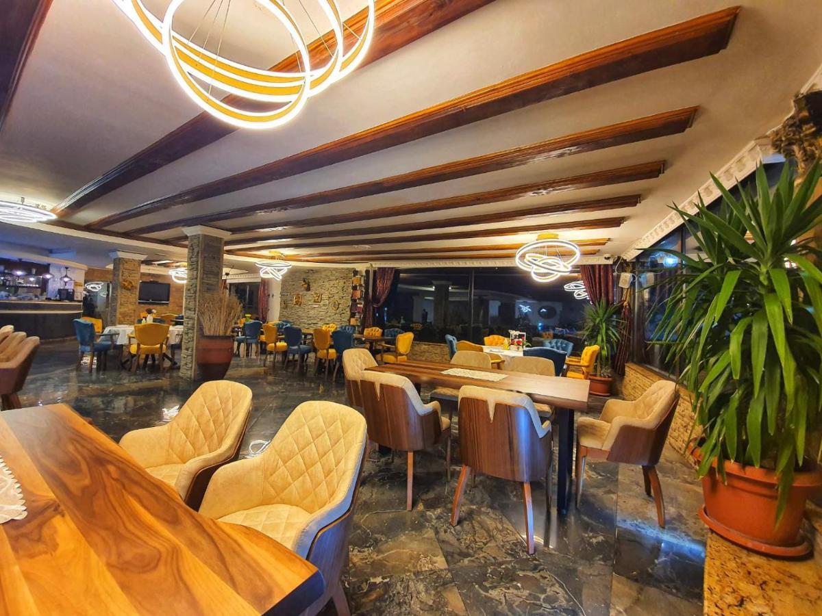 מוורובו Rey Hotel מראה חיצוני תמונה