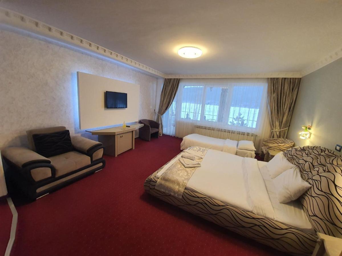 מוורובו Rey Hotel מראה חיצוני תמונה