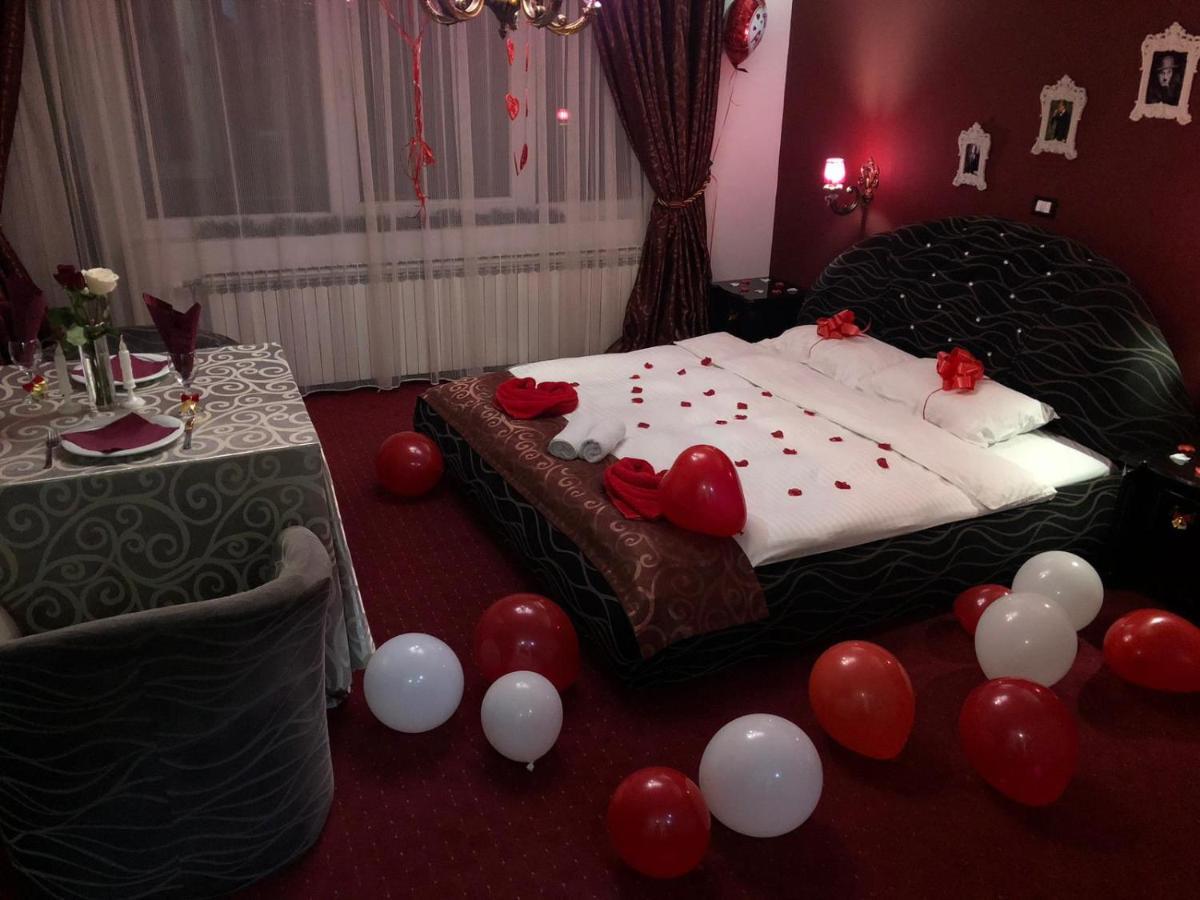 מוורובו Rey Hotel מראה חיצוני תמונה