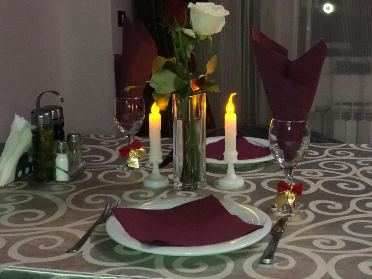 מוורובו Rey Hotel מראה חיצוני תמונה